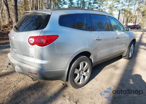 2011 Chevrolet Traverse Ltz z USA, uszkodzony, nr VIN 1GNKRLED6BJ239990